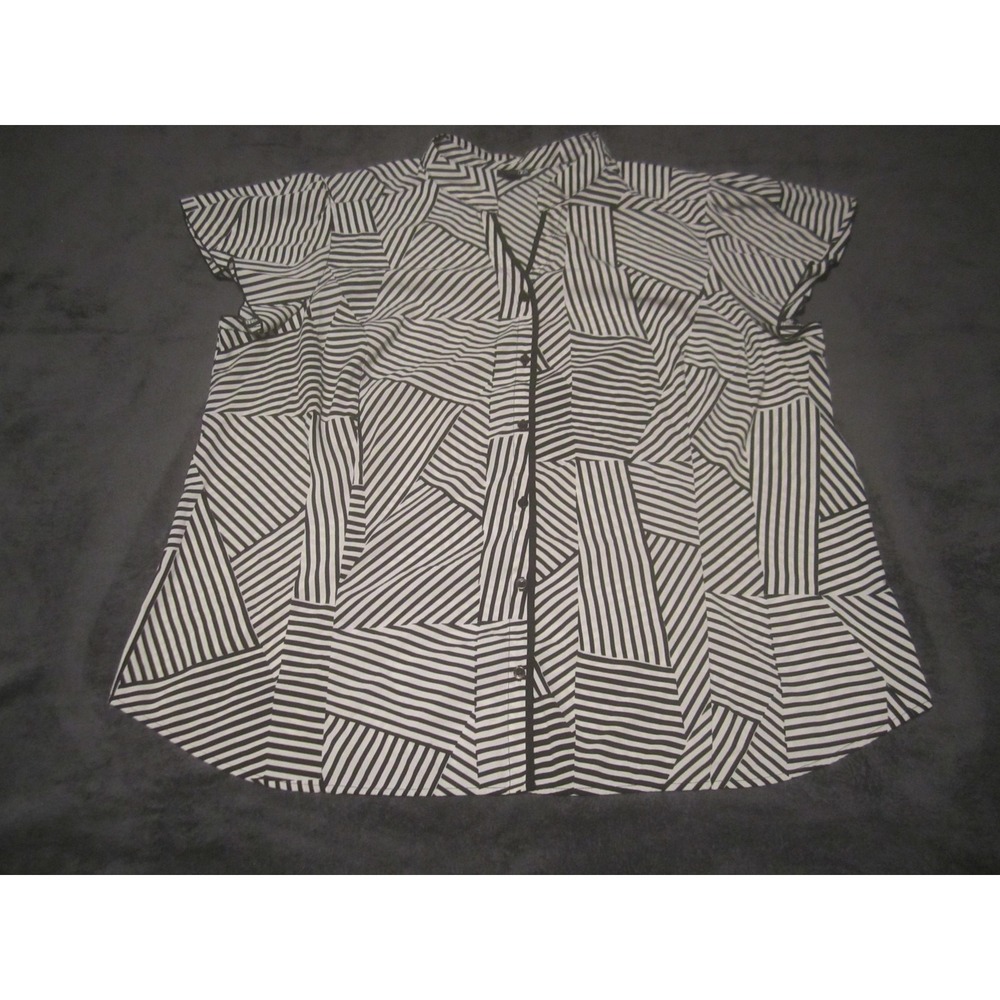 5th Woman Blouse Womens 3X‎ Black White Stripe Short Sleeve Button Front Top
